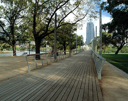 pedestrian bridge birrarung marr